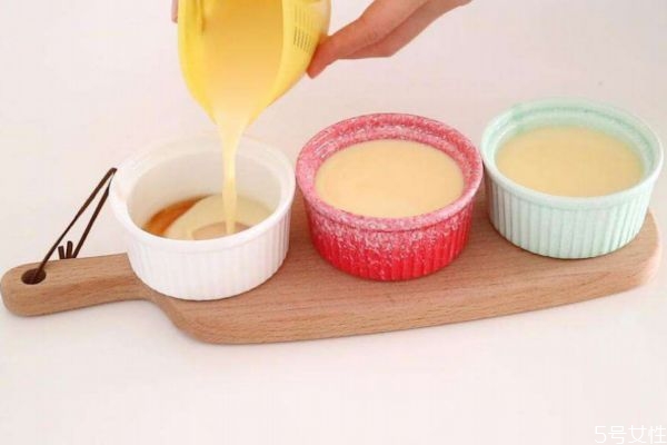 如何用微波炉做焦糖布丁(如何用微波炉做焦糖布丁)