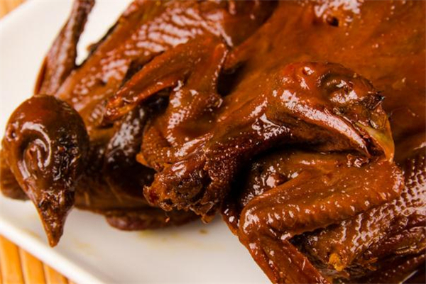 吃鹌鹑的好处(吃鹌鹑的好处和坏处)