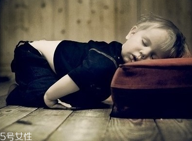 标准睡眠时间是几小时,每天的睡眠时间是多少