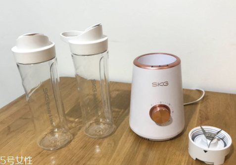 skg榨汁机使用方法视频,skg榨汁机使用方法说明书