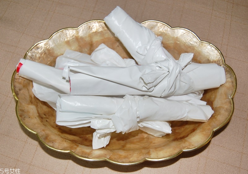 塑料袋的收纳方法,卷子收纳袋怎么做