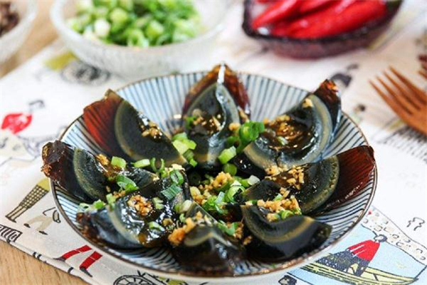 皮蛋生吃好吗(皮蛋生吃好吗)