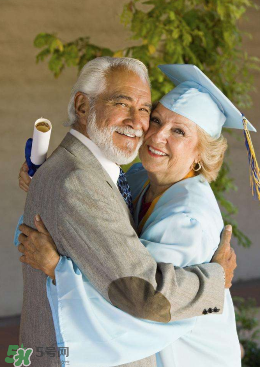 脑血栓吃什么好(脑血栓吃什么好得快)