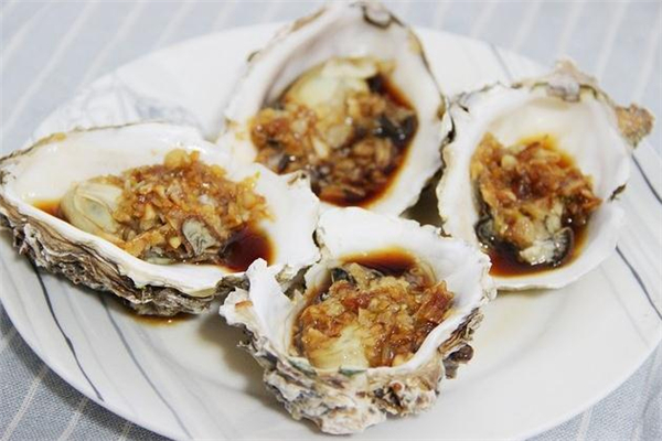 清蒸生蚝的家常做法(怎样清蒸生蚝才好吃) 清蒸生蚝的家常做法(怎样清蒸生蚝才好吃)