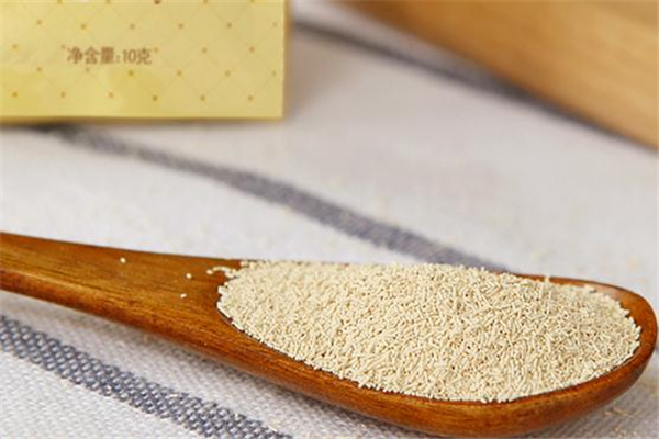 小波浪卷发型图中长发(小波浪卷发型图中长发披肩)