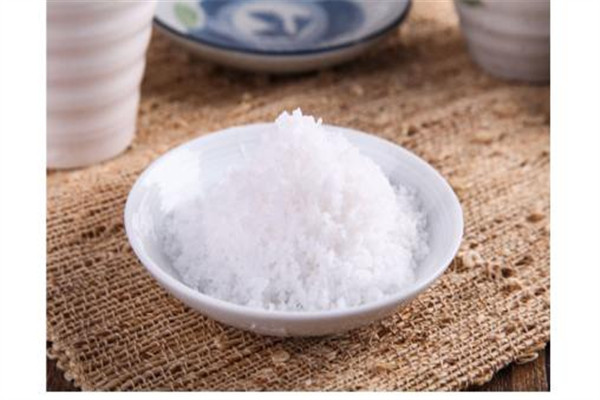 食盐祛斑美容功效做法(盐可以祛斑吗)