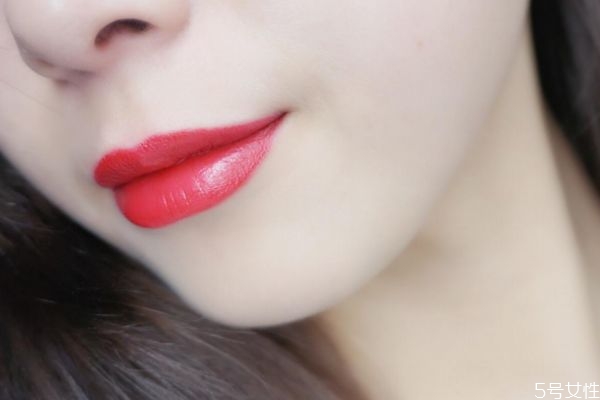 口红出汗能自己恢复吗(口红出汗能自己恢复吗)