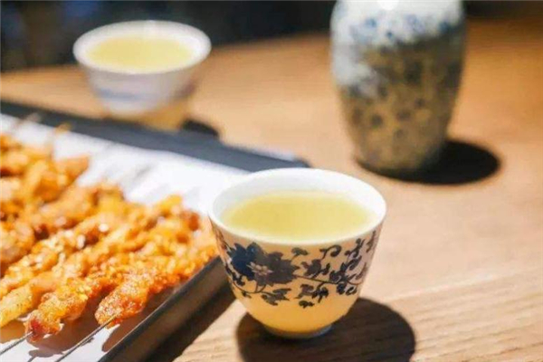 黄酒选购注意事项(买黄酒需要注意什么)