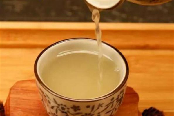 夏天怎么喝黄酒好(黄酒夏天可以喝吗)