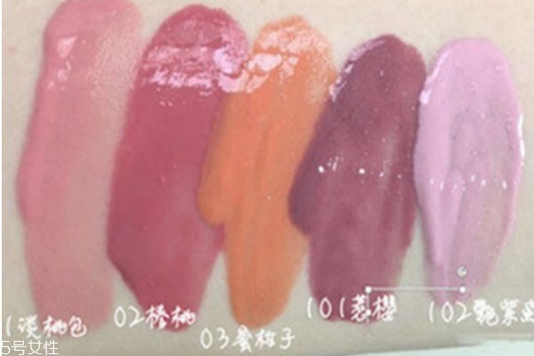 suqqu腮红手臂试色(suqqu腮红色号推荐)