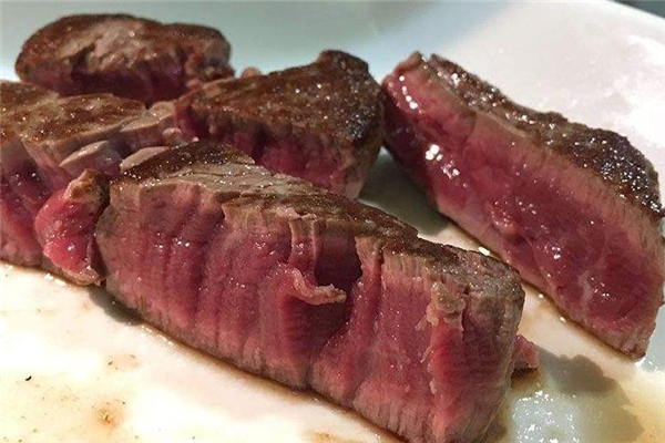 牛里脊怎么挑选(牛里脊怎么挑选)