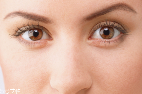 剪睫毛好吗,睫毛能剪吗