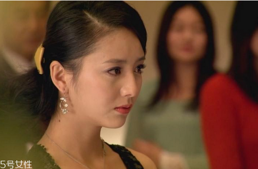 祛痣冷冻和激光的优缺点,冷冻祛痣和激光去痣的区别 祛痣冷冻和激光的优缺点,冷冻祛痣和激光去痣的区别