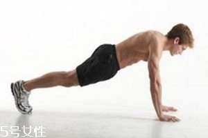 做俯卧撑要注意什么,俯卧撑的注意事项