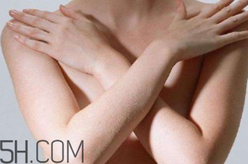 乳房会有哪些疾病都是怎么引起的,胸部疾病是因为什么原因引起的