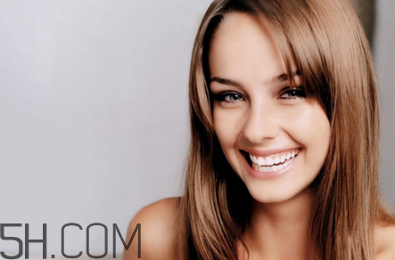 烤瓷牙和牙龈之间有缝隙怎么办,烤瓷牙有缝隙怎么修复 烤瓷牙和牙龈之间有缝隙怎么办,烤瓷牙有缝隙怎么修复