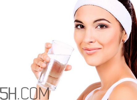 洁尔阴一天能洗两次吗?,洁尔阴洗液一天可以用2次吗?