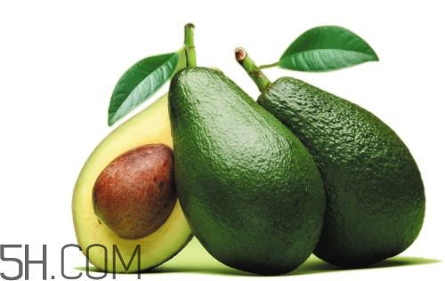 怎样分辨牛油果生熟,牛油果怎么看生的还是熟的