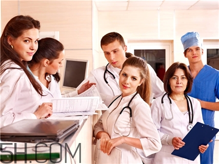 骨折能吃虾吗能吃鱼吗,骨折了能吃海鲜吗