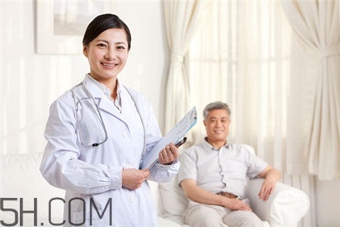 小孩长水痘可以吃鸡肉吗,儿童出水痘可以吃鸡肉吗