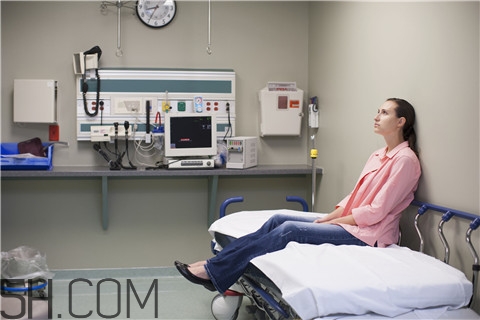 湿疹会引起白斑吗,头上的湿疹怎么引起的