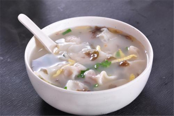 馄饨的营养价值(馄饨的营养价值及功效)