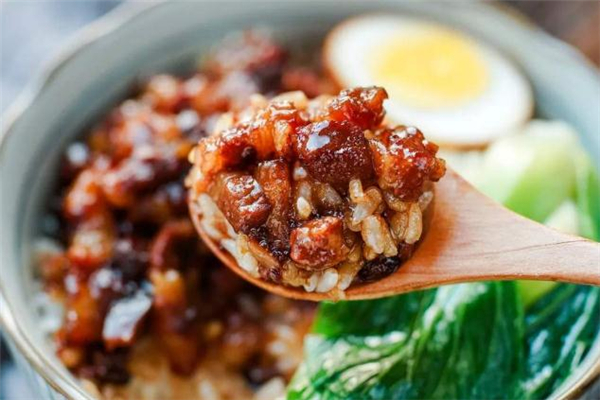 睫毛膏怎么涂不结块(睫毛膏怎么涂不结块)