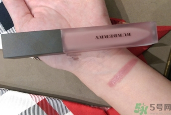 唇膏口红跟口红有什么区别,唇膏和唇釉区别