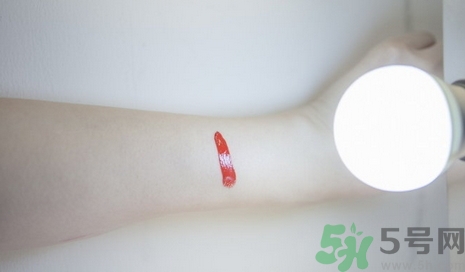 植村秀唇釉好用吗,植村秀唇釉哪个色好看