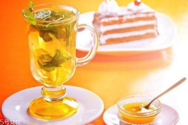 饭前喝蜂蜜水可减肥(饭前喝蜂蜜水可以减肥吗) 饭前喝蜂蜜水可减肥(饭前喝蜂蜜水可以减肥吗)