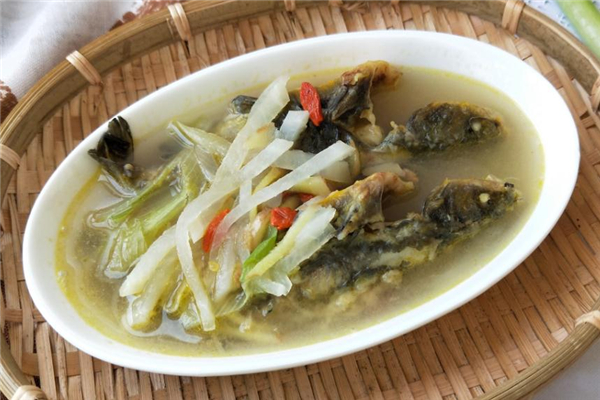 昂刺鱼汤适合产妇喝吗(产妇可以吃昂刺鱼汤吗) 昂刺鱼汤适合产妇喝吗(产妇可以吃昂刺鱼汤吗)