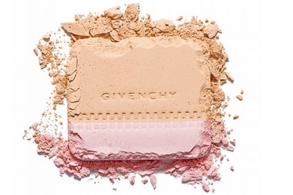 用了粉饼还要用散粉吗(用粉饼了还需要用散粉吗)