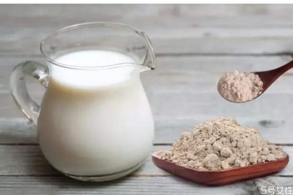 粉饼什么时候用(粉饼什么时候用才正确)