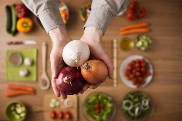 洋葱的功效(洋葱的功效和作用禁忌)