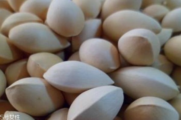 白果的功效(白果的功效和作用)