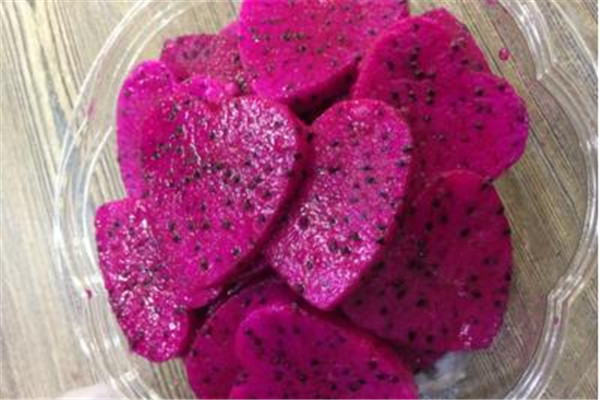 火龙果的营养价值(火龙果的营养价值及功效和作用)