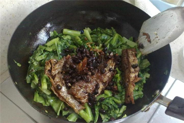 豆豉鲮鱼罐头的家常做法(豆豉鲮鱼罐头怎么做)