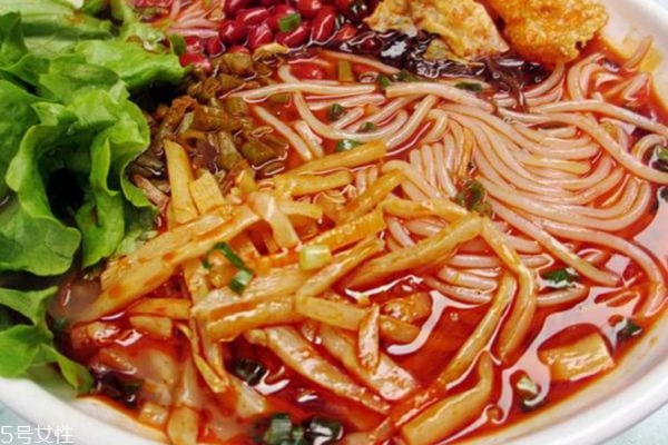 螺蛳粉里为什么没有螺蛳(螺蛳粉里为什么没有螺蛳肉)