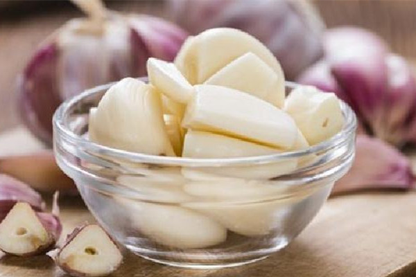 什么食物不能放在冰箱(哪些蔬菜不能放冰箱冷藏)