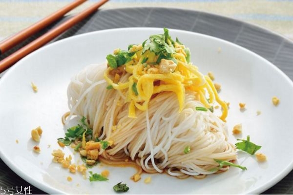 米线煮之前要泡吗(米线煮之前要泡吗)