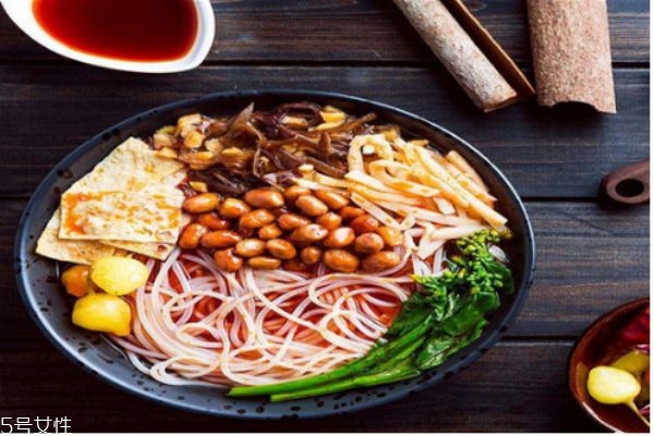 螺蛳粉是哪里的(螺蛳粉是哪里的特产) 螺蛳粉是哪里的(螺蛳粉是哪里的特产)