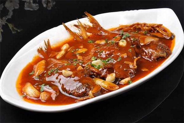 清蒸鲳鳊鱼怎么去腥(鲳鱼去腥的方法)