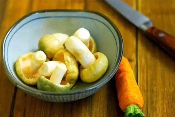 青头菌的功效(青杠菌功效) 青头菌的功效(青杠菌功效)