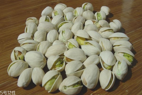 适量吃开心果可以减肥(减肥能吃开心果)