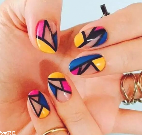 杨幂的鲶鱼须刘海(杨幂龙须刘海)