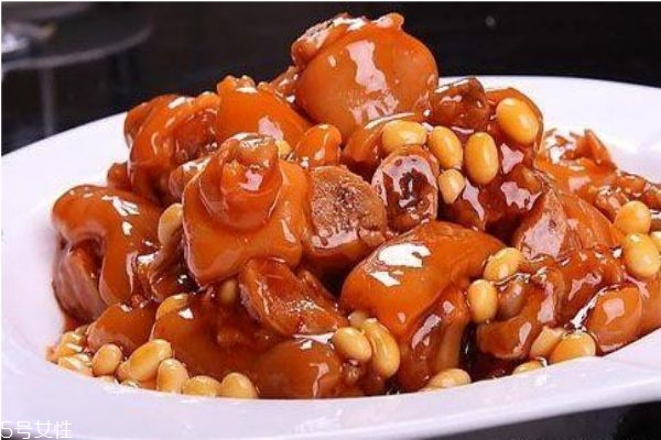 猪蹄丰胸怎么吃(猪蹄怎样吃才丰胸)