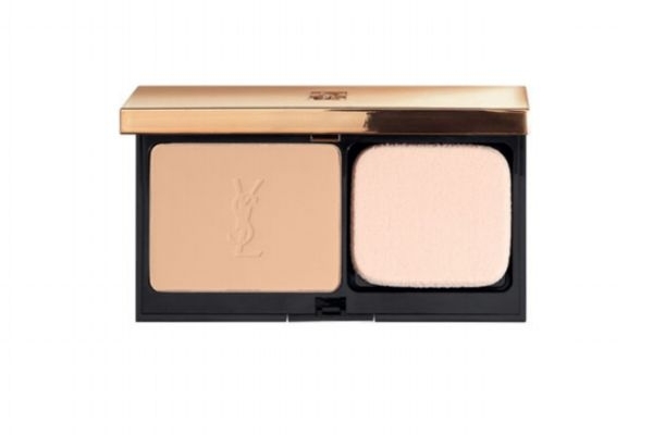 腮红和粉饼区别有哪些(粉饼和腮红的区别)