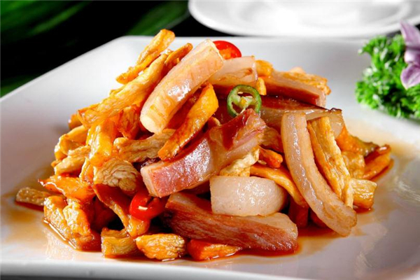 萝卜干炒肉的功效(萝卜干炒肉的家常做法)