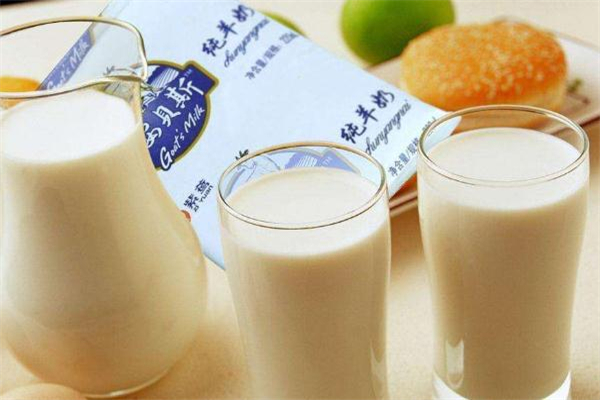 怎样判断早餐奶是否变质(如何判断牛奶是否变质) 怎样判断早餐奶是否变质(如何判断牛奶是否变质)
