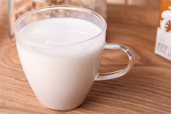 早餐奶有营养吗(早餐喝什么牛奶最好营养)